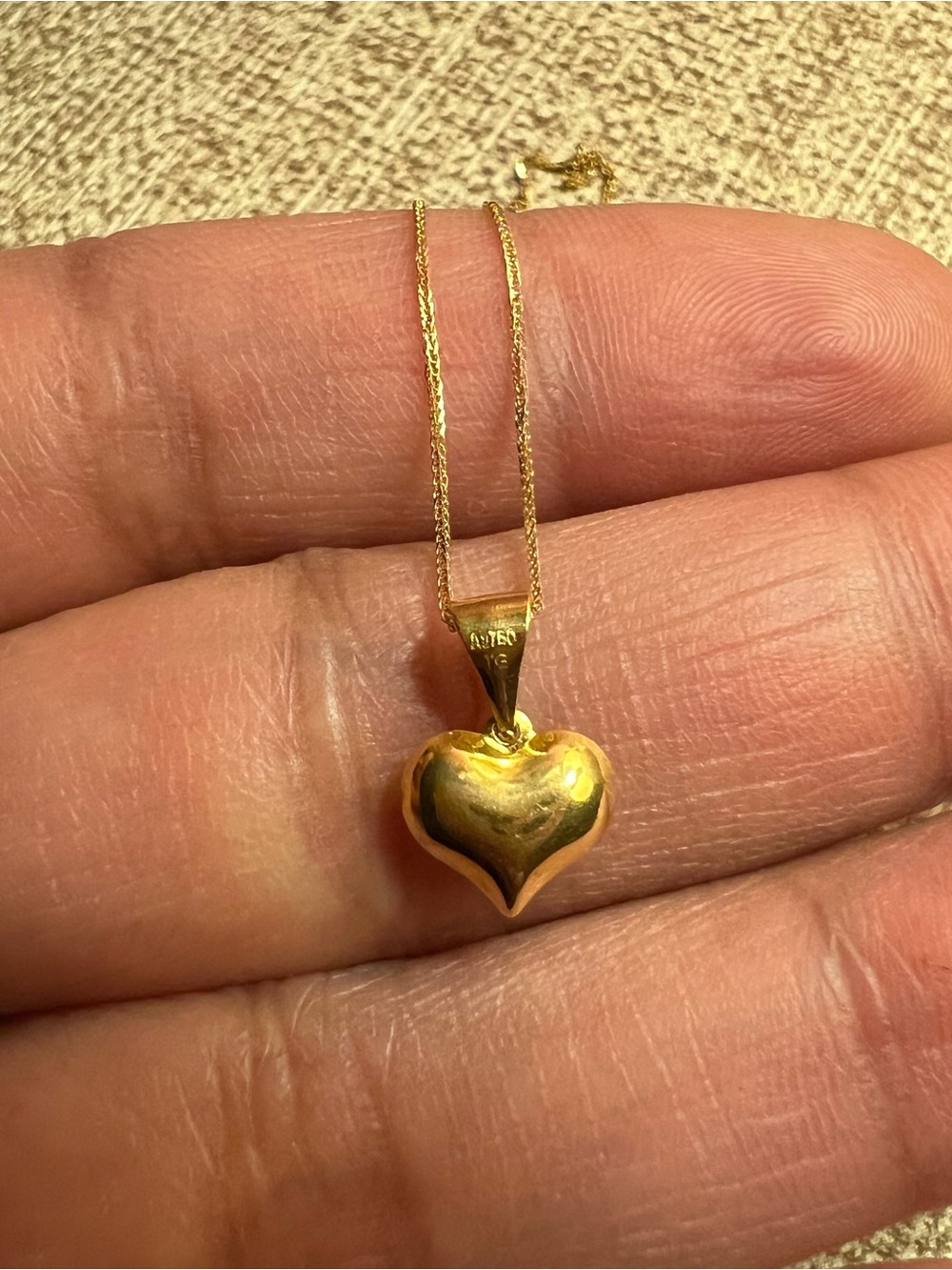 18k gold heart necklace - Picture 7 of 8